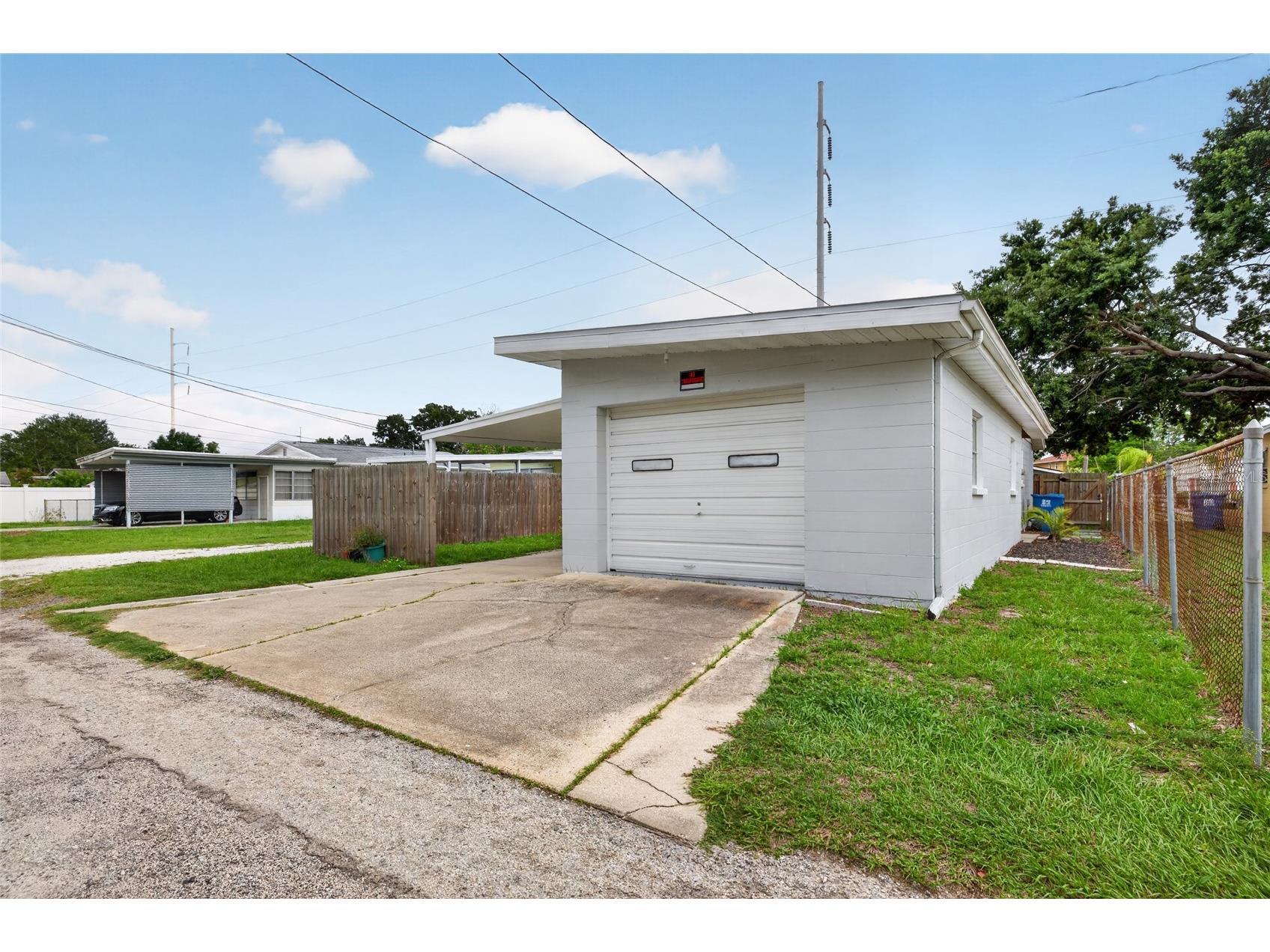 679 71st Ave North Avenue N Saint Petersburg FL 33702 TB8514518 image28