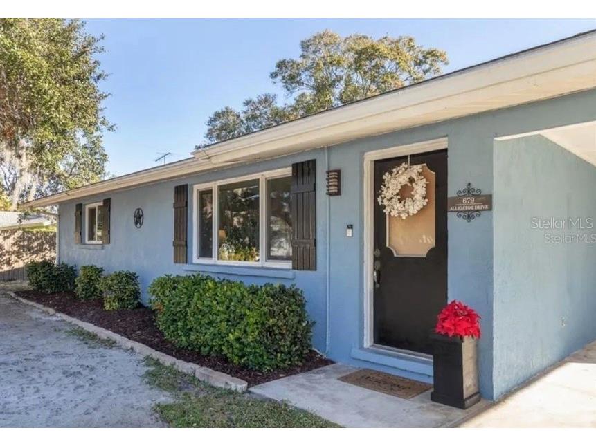 679 Alligator Drive Venice FL 34293 A4587906 image1