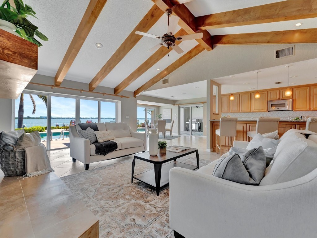 679 Harbor Island Clearwater FL 33767 - INTRACOASTAL WATERWAY U8234180 image1