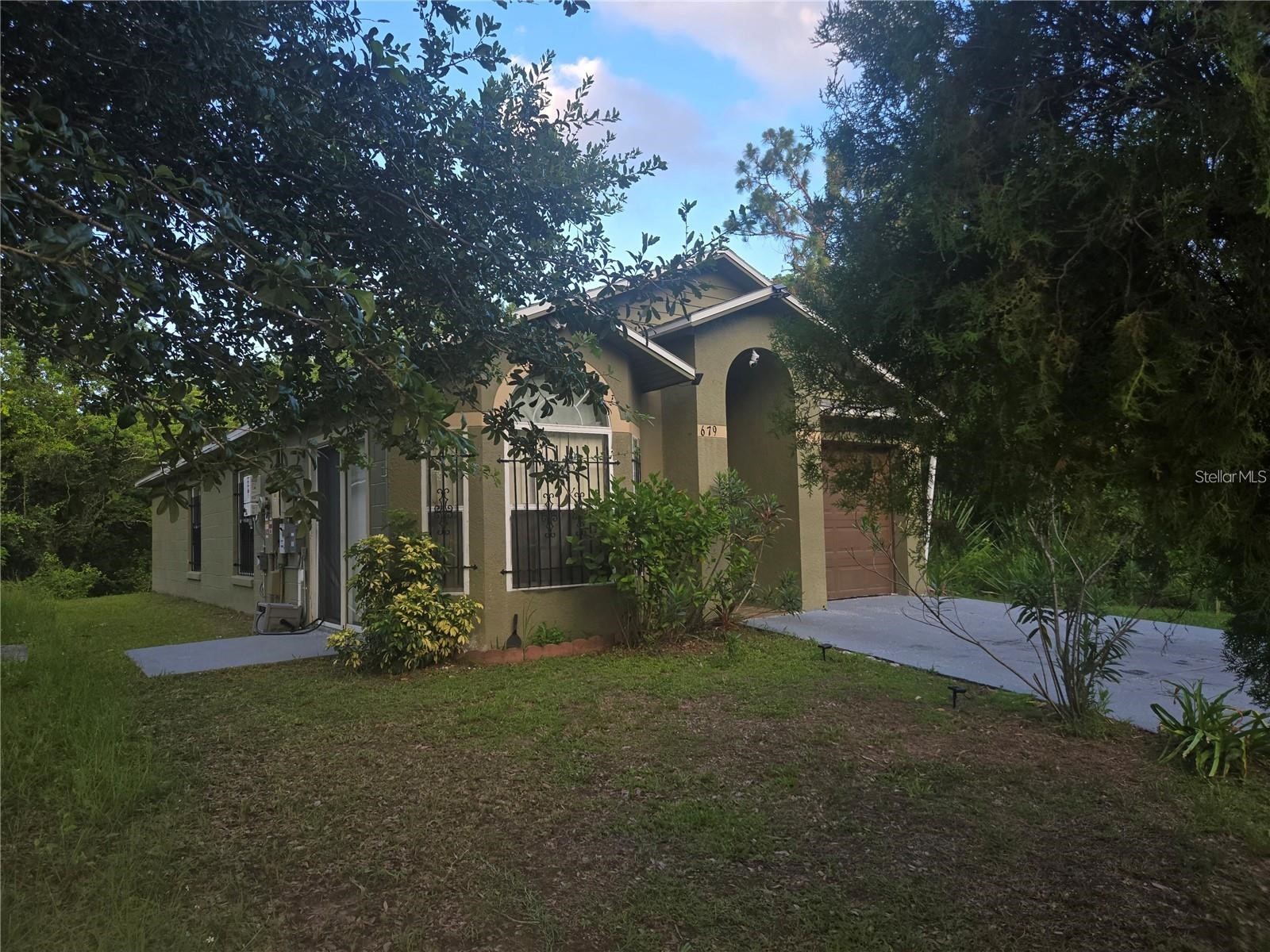 679 Midori Street Orlando FL 32811 O6410828 image2