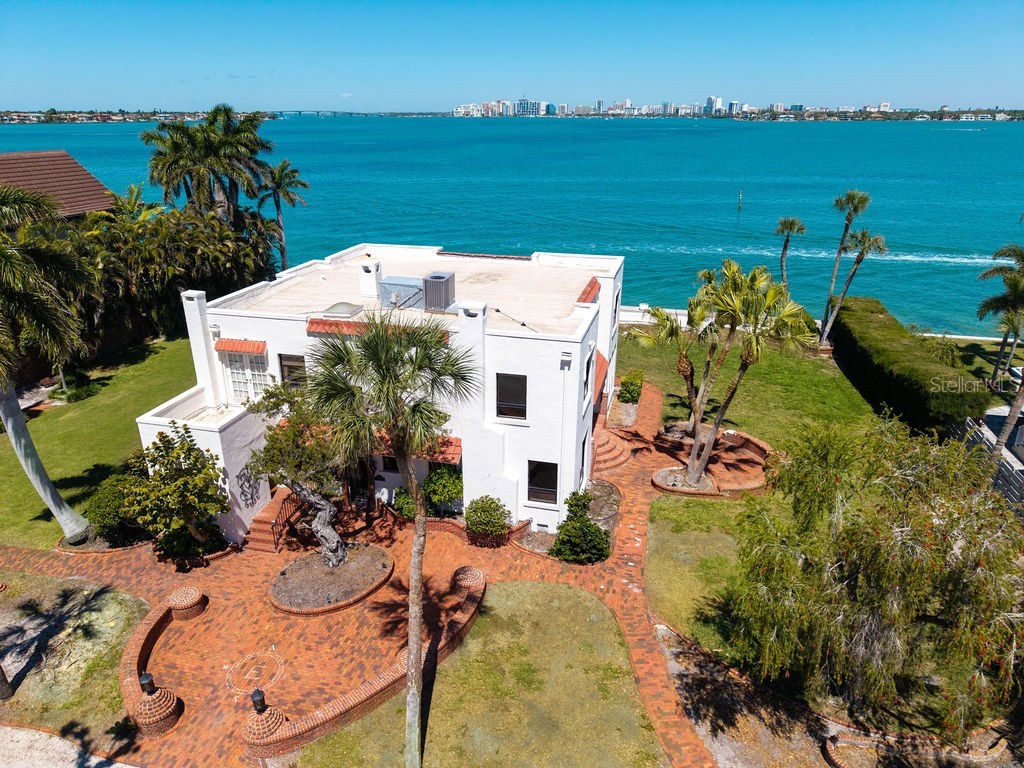 679 Norsota Way Sarasota FL 34242 - SARASOTA BAY A4687909 image1