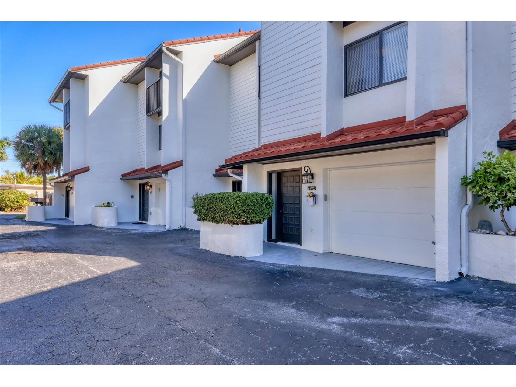 6790 Sarasea Circle #6790 Sarasota FL 34242 A4671923 image1