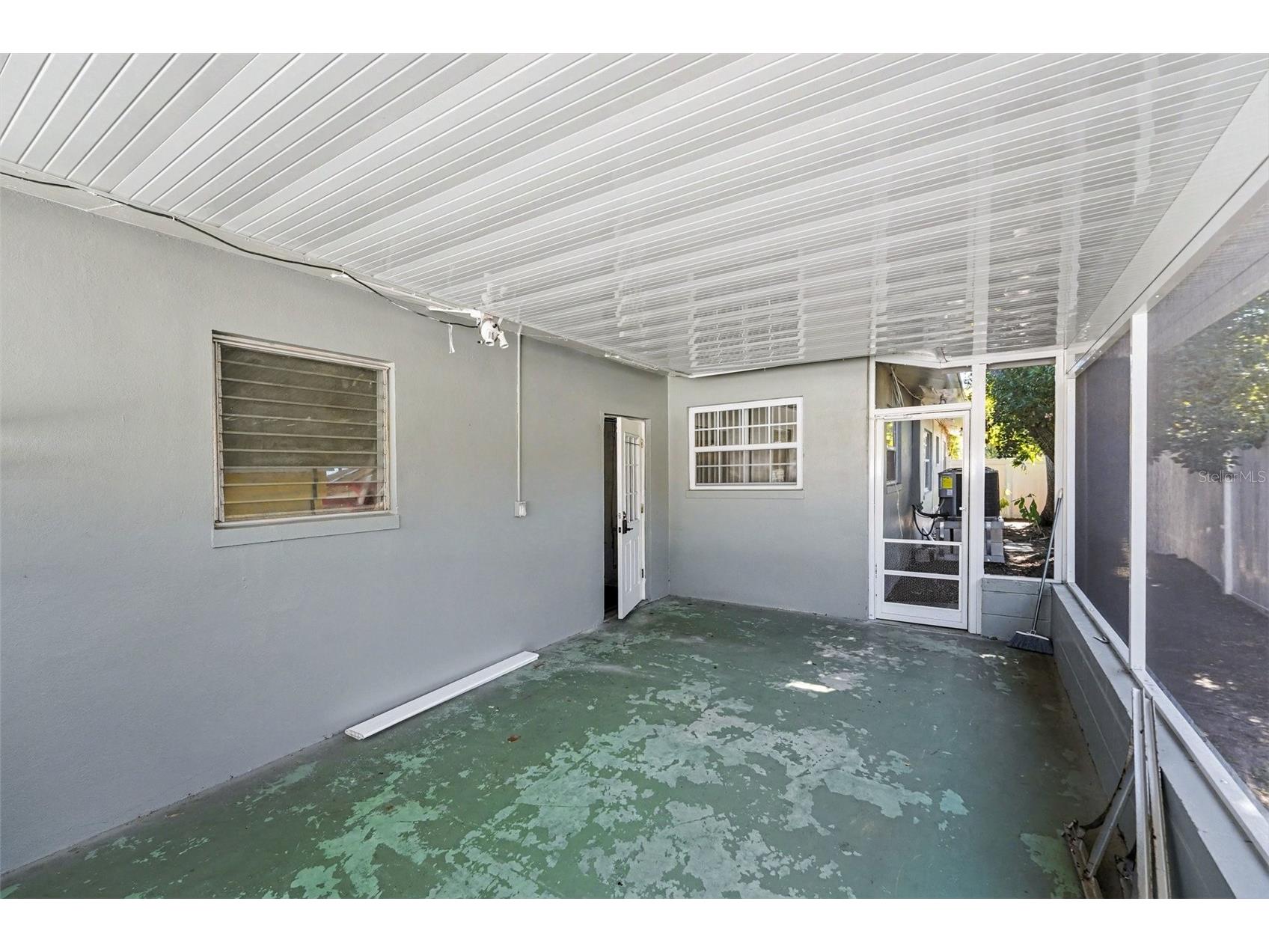 6795 23rd Street S Saint Petersburg FL 33712 TB8476296 image13