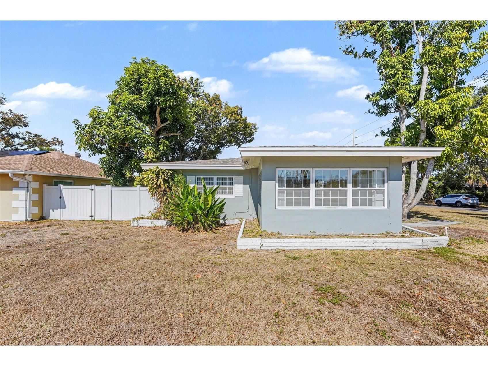 6795 23rd Street S Saint Petersburg FL 33712 TB8476296 image14