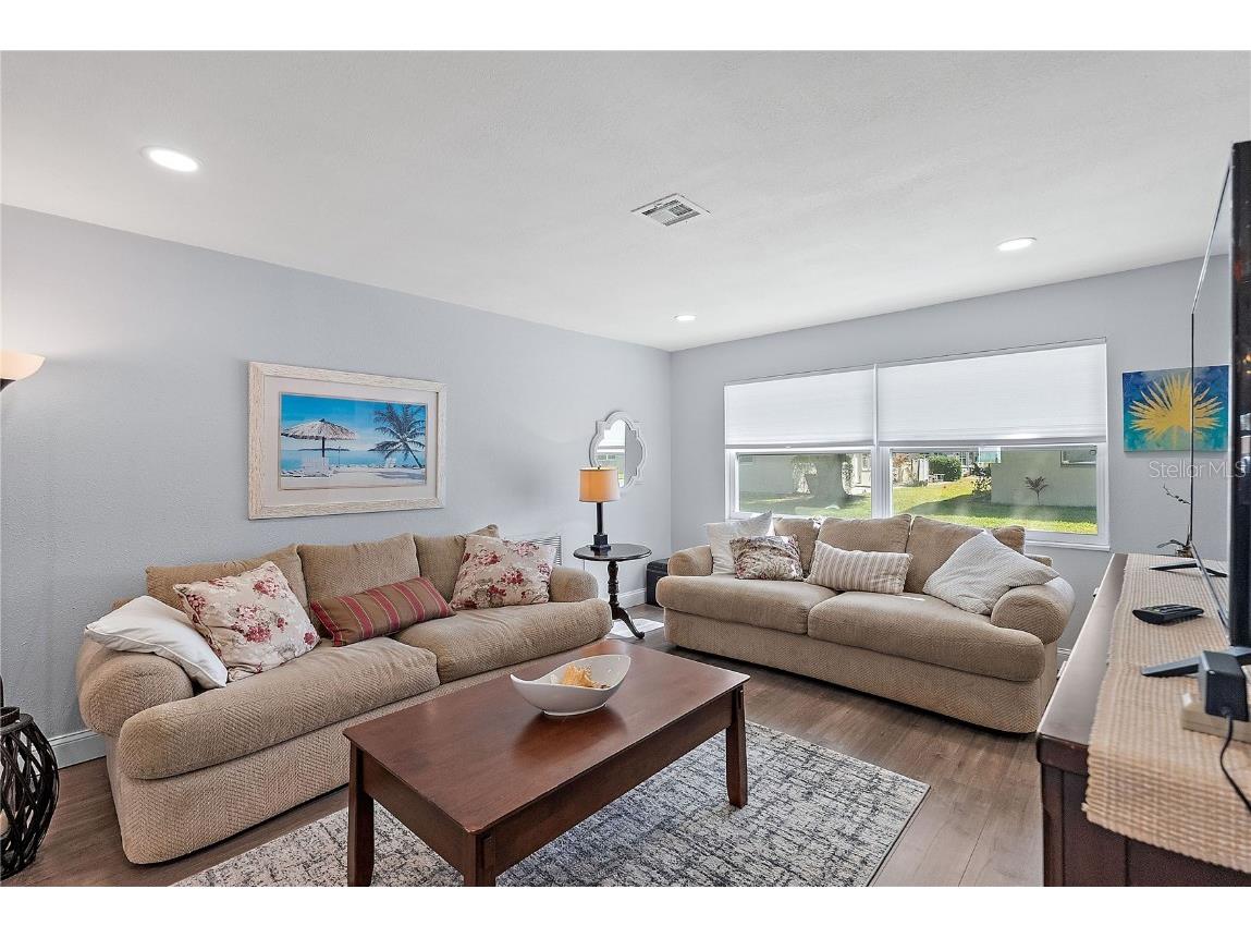 6795 Armand Place N #4 Pinellas Park FL 33781 TB8448122 image2