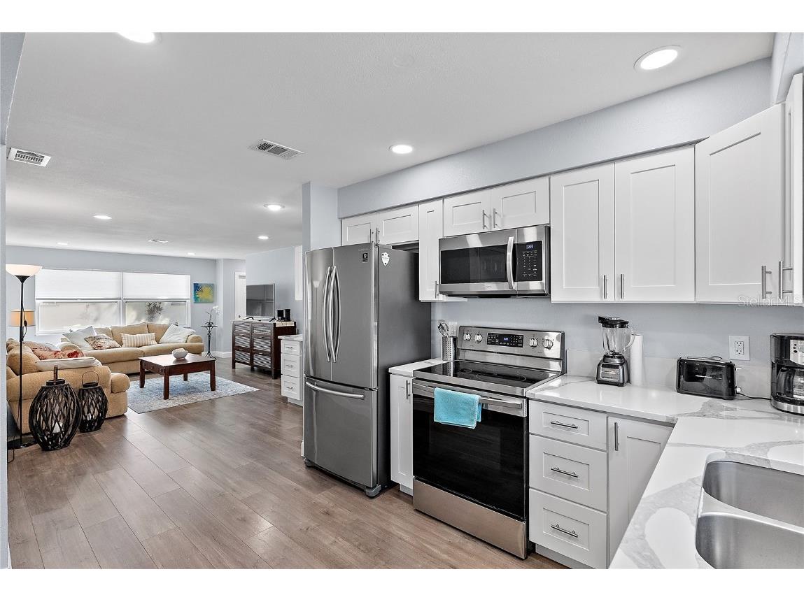 6795 Armand Place N #4 Pinellas Park FL 33781 TB8448122 image8