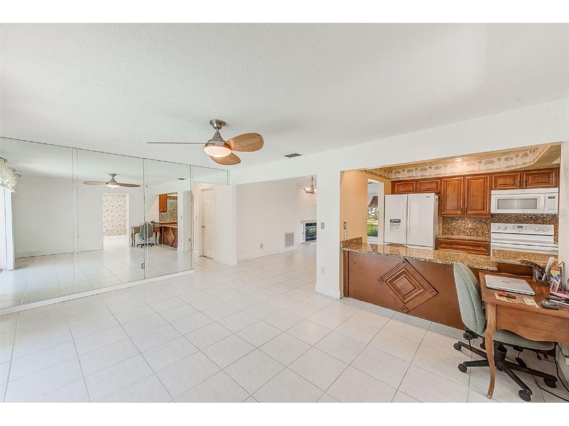 6796 122nd Street Seminole FL 33772 TB8454421 image11