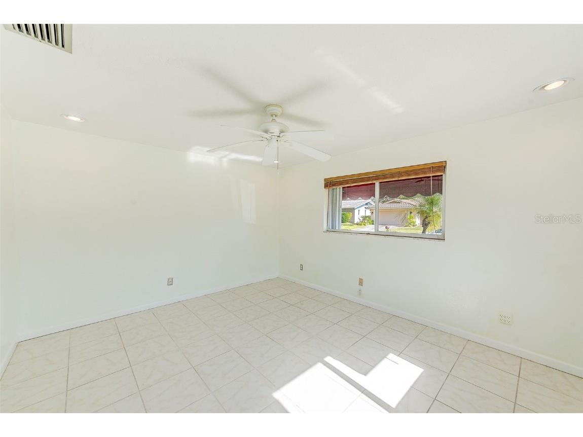 6796 122nd Street Seminole FL 33772 TB8454421 image24