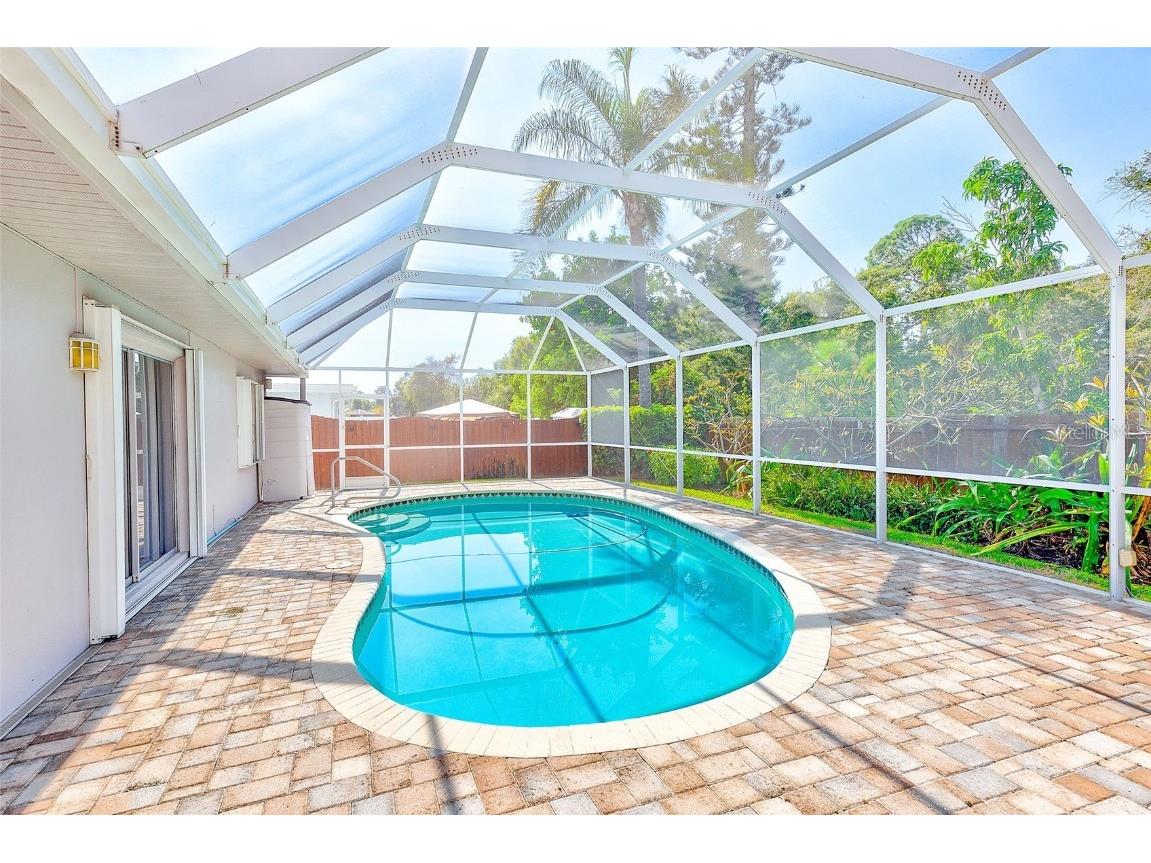 6796 122nd Street Seminole FL 33772 TB8454421 image34