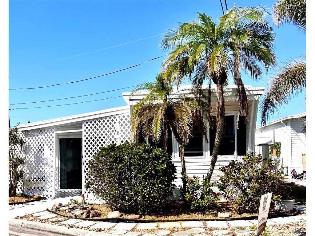 68 4th Avenue Venice FL 34285 A4628141 image1