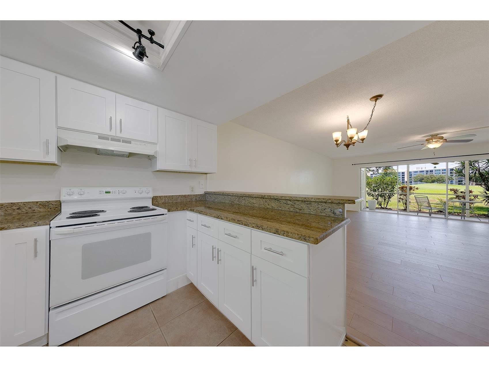 68 Country Club Drive Largo FL 33771 TB8524230 image4