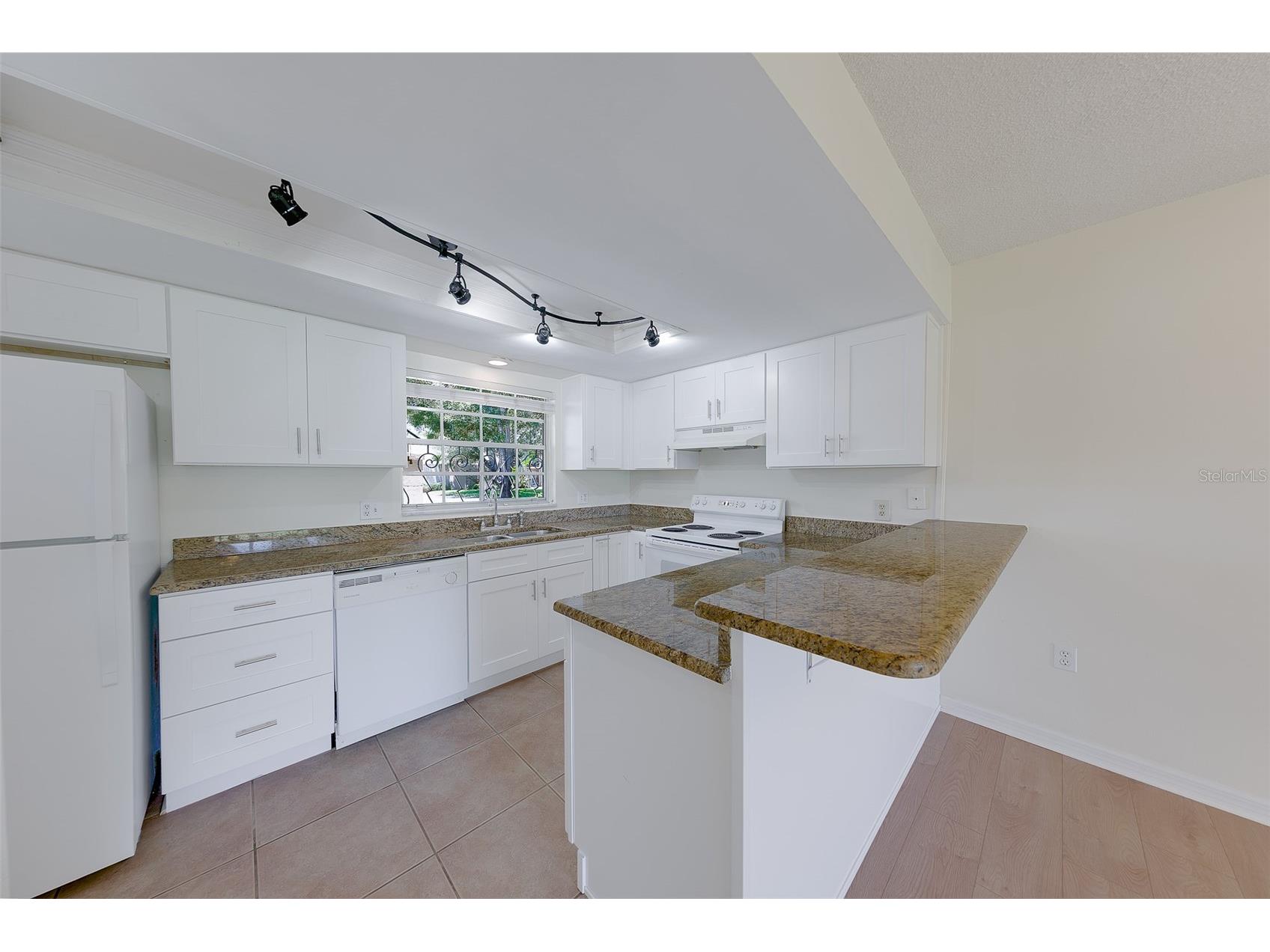 68 Country Club Drive Largo FL 33771 TB8524230 image6