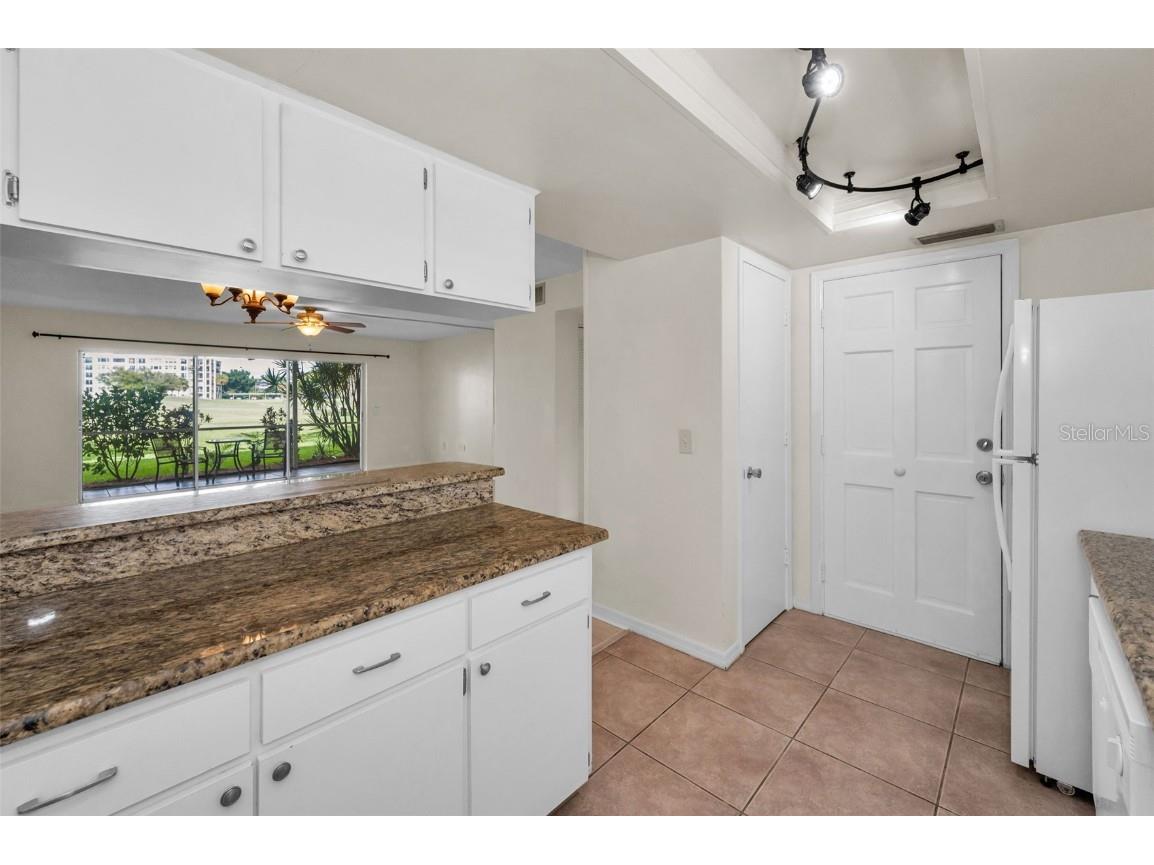 68 Country Club Drive #N/A Largo FL 33771 TB8454632 image13