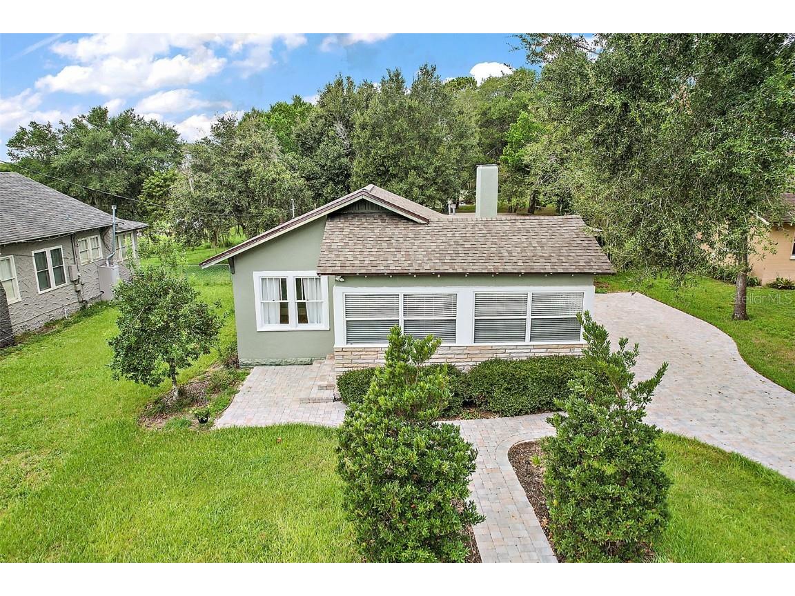 68 Lakeside Avenue Umatilla FL 32784 - LAKE UMATILLA G5073249 image1