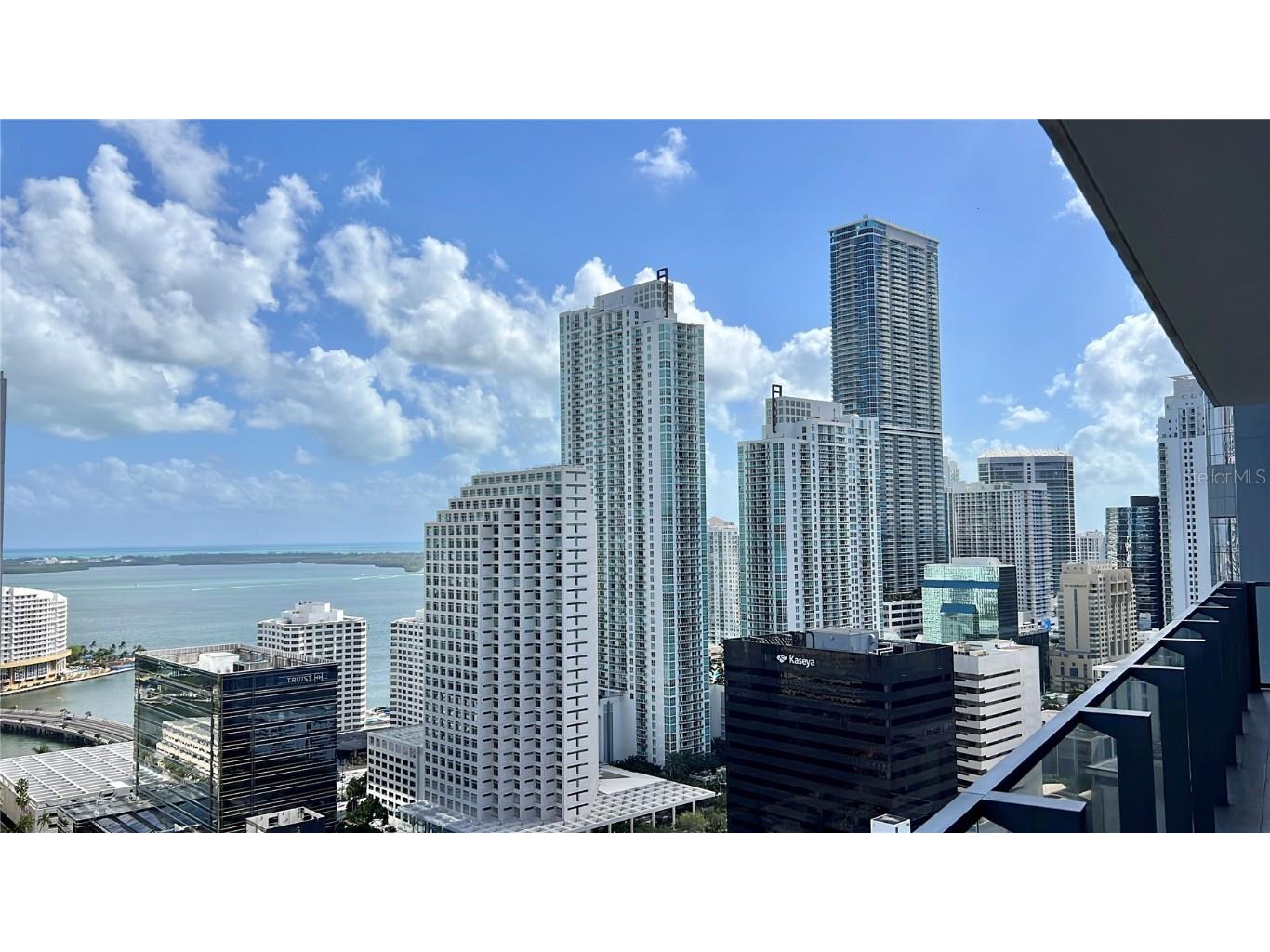 68 SE 6th Street #2503 Miami FL 33131 J968773 image1