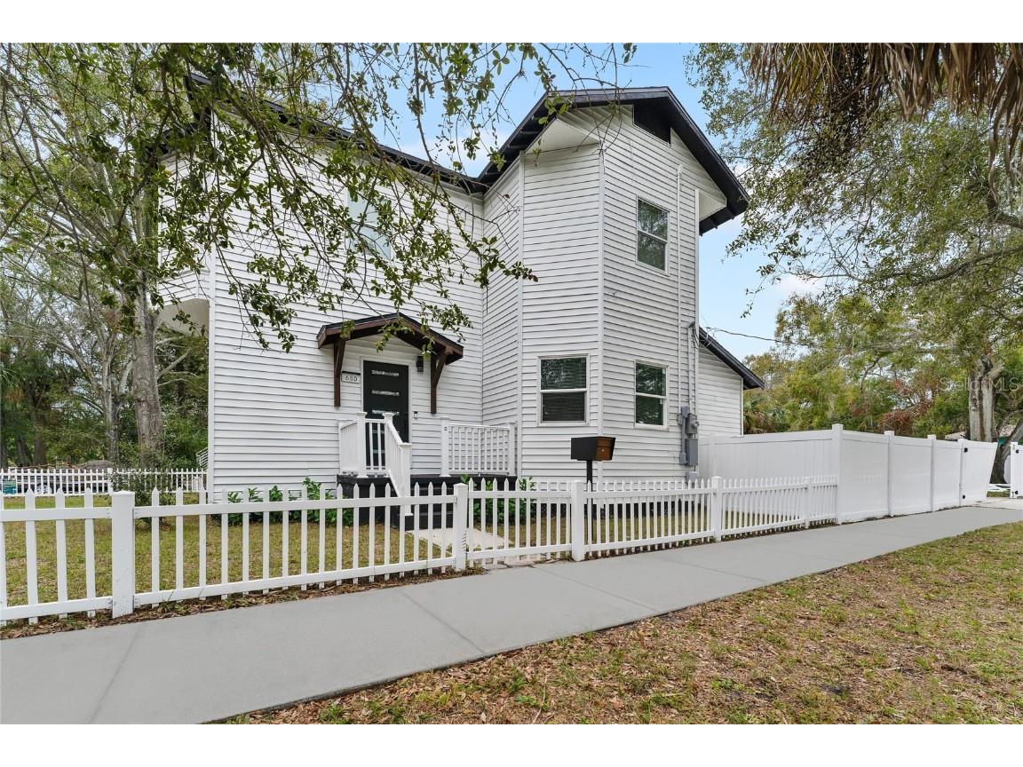 680 25th Avenue S Saint Petersburg FL 33705 T3496759 image1