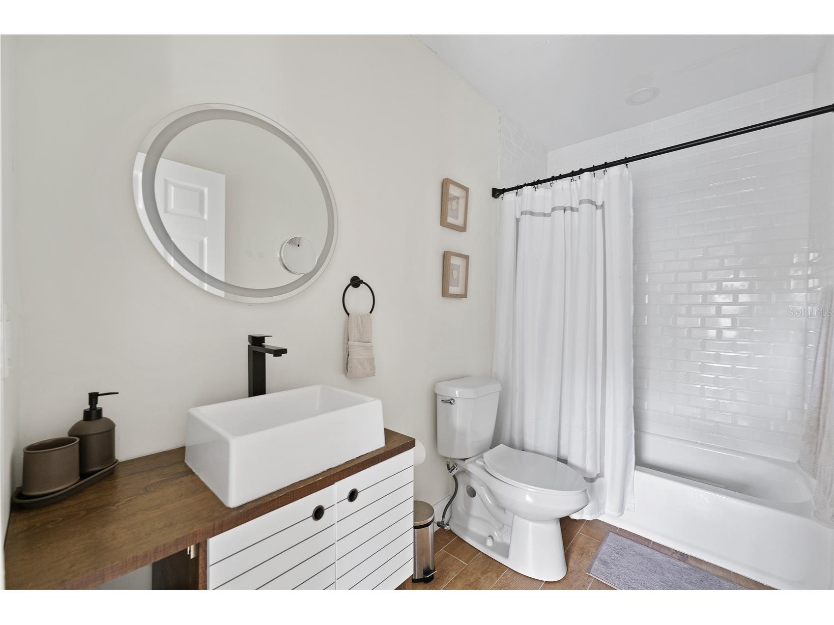 680 25th Avenue S Saint Petersburg FL 33705 TB8509837 image15