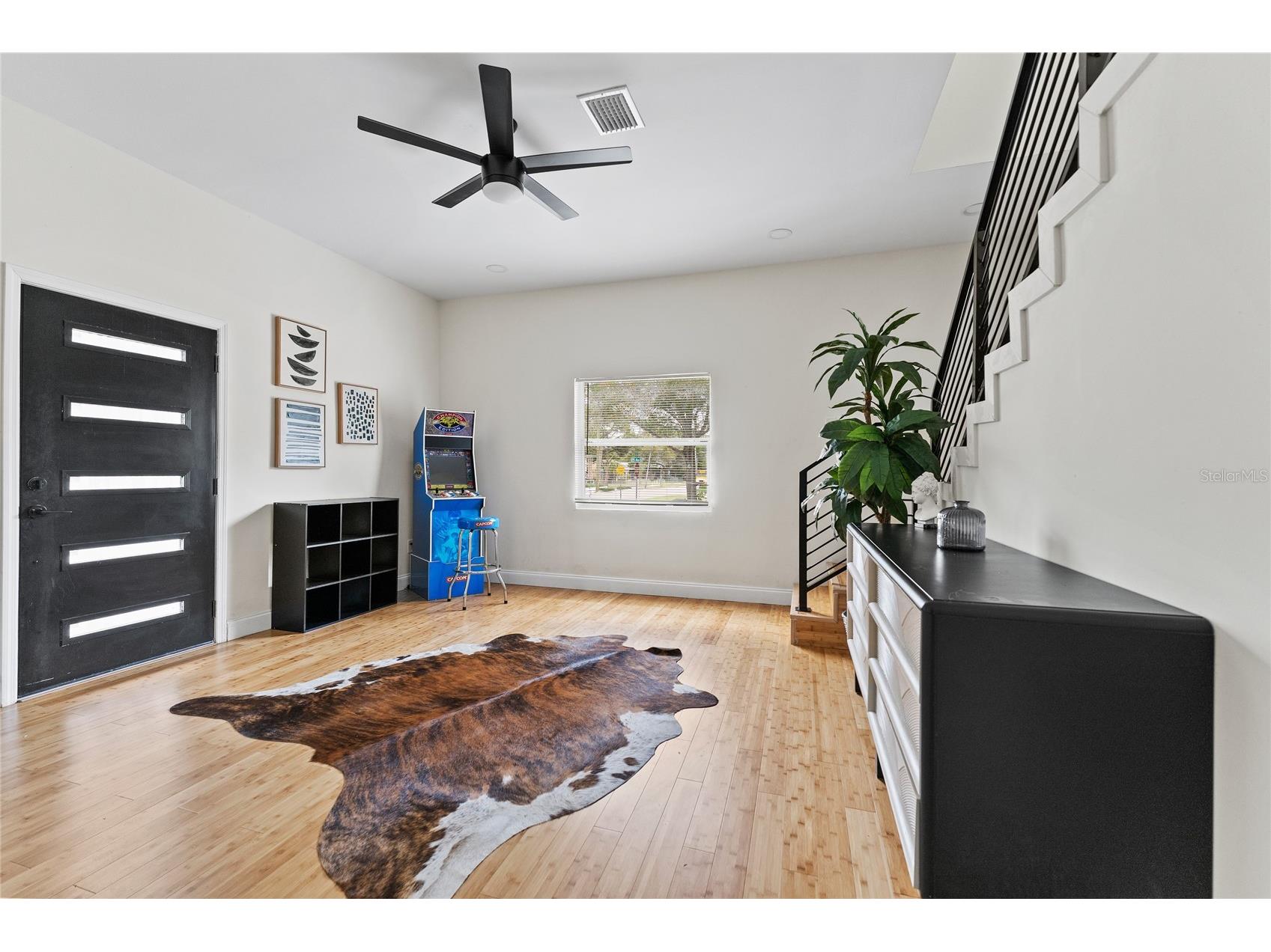 680 25th Avenue S Saint Petersburg FL 33705 TB8509837 image2