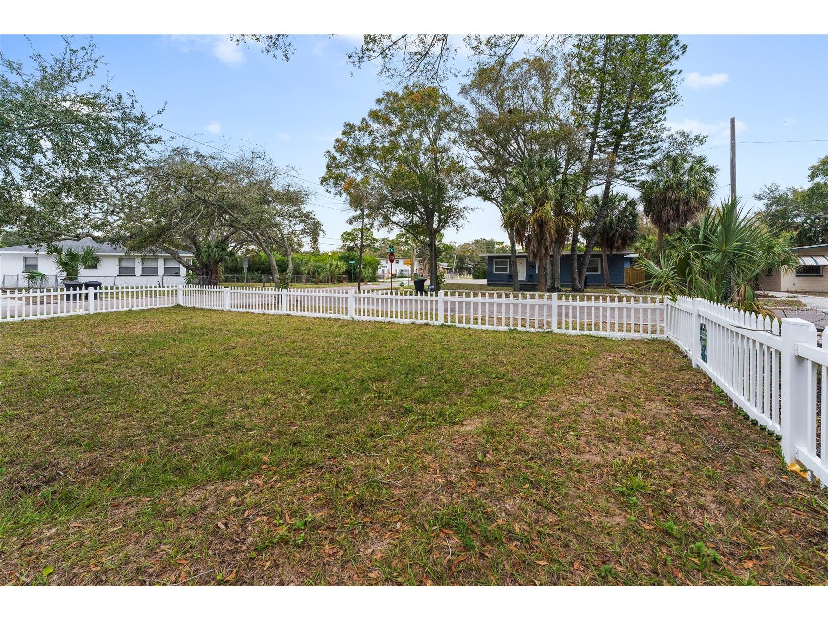 680 25th Avenue S Saint Petersburg FL 33705 TB8509837 image20