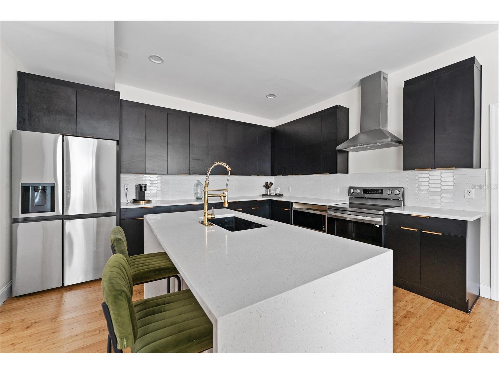 680 25th Avenue S Saint Petersburg FL 33705 TB8509837 image5