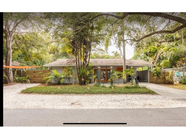 680 41st Street Sarasota FL 34234 A4529942 image1