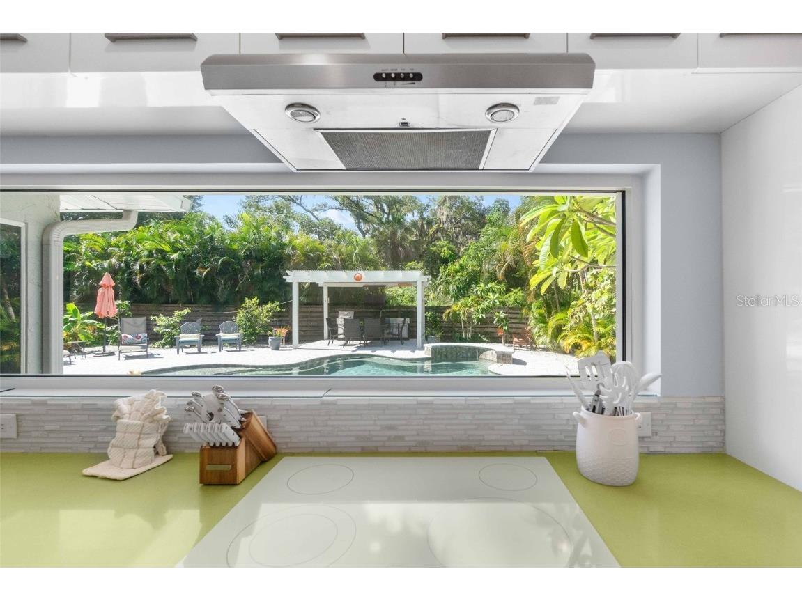 680 41st Street Sarasota FL 34234 A4673801 image12