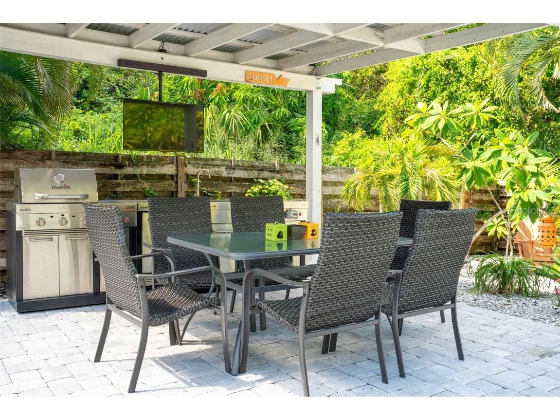 680 41st Street Sarasota FL 34234 A4673801 image37