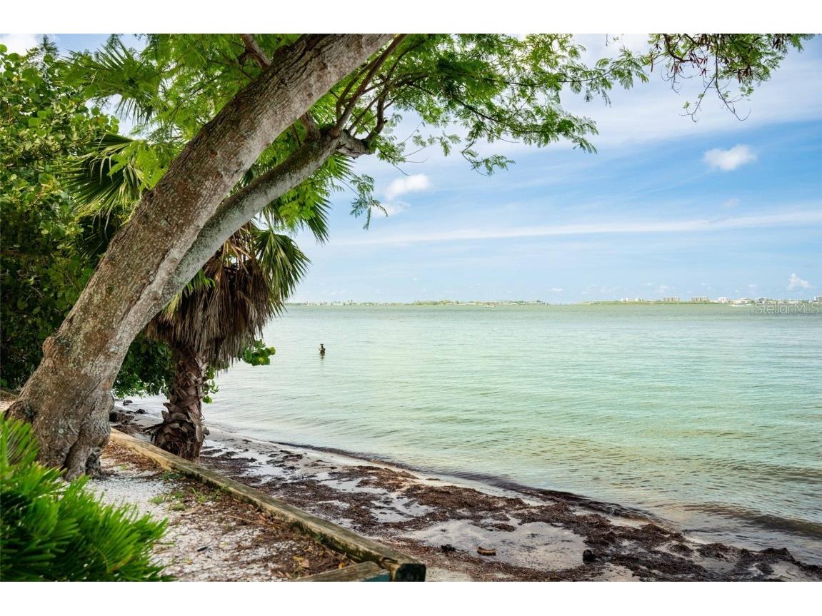 680 41st Street Sarasota FL 34234 A4673801 image42