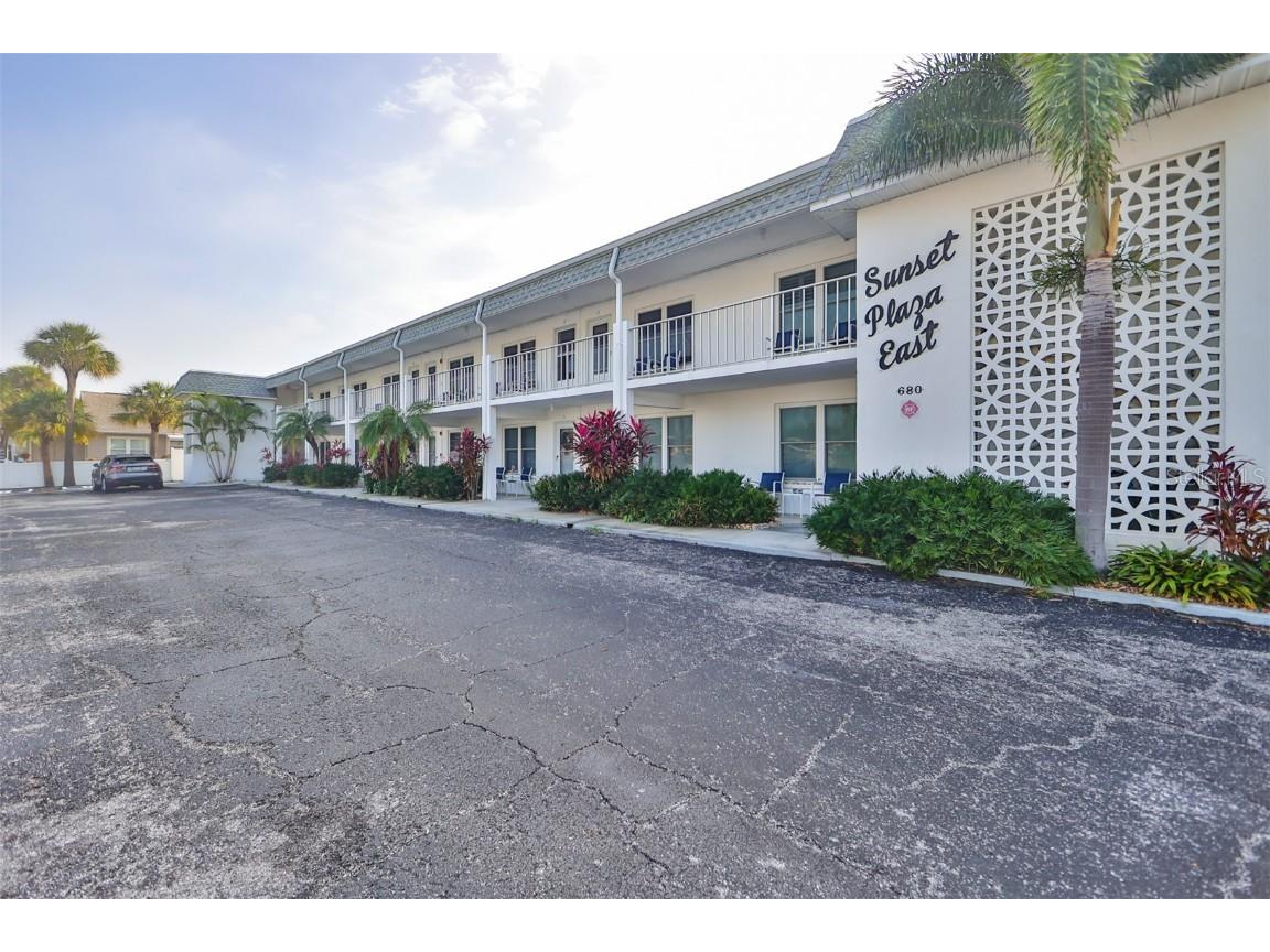 680 71st Avenue #13 Saint Pete Beach FL 33706 U8223333 image1