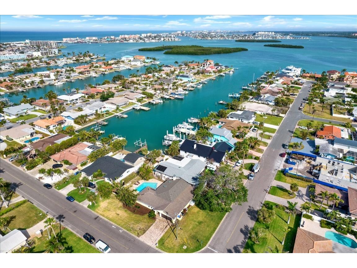 680 Capri Boulevard Treasure Island FL 33706 TB8443539 image1