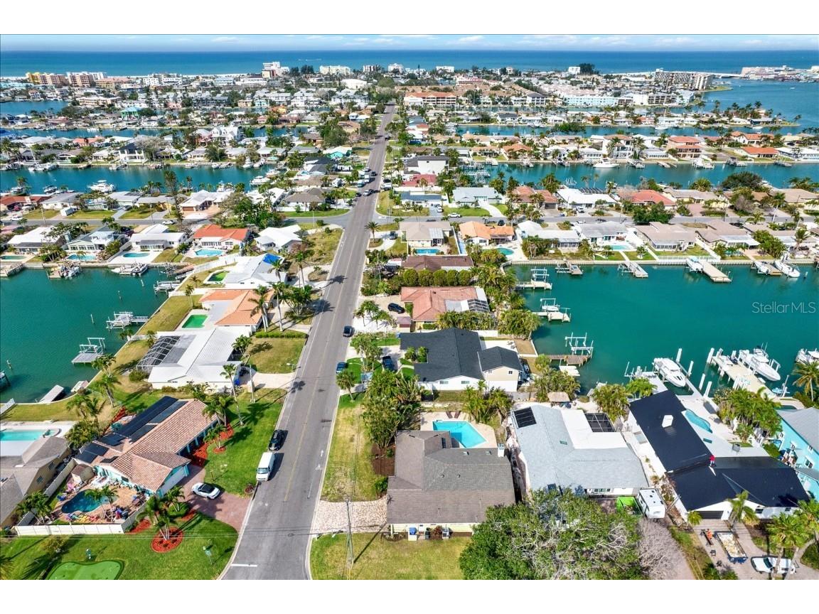 680 Capri Boulevard Treasure Island FL 33706 TB8443539 image2