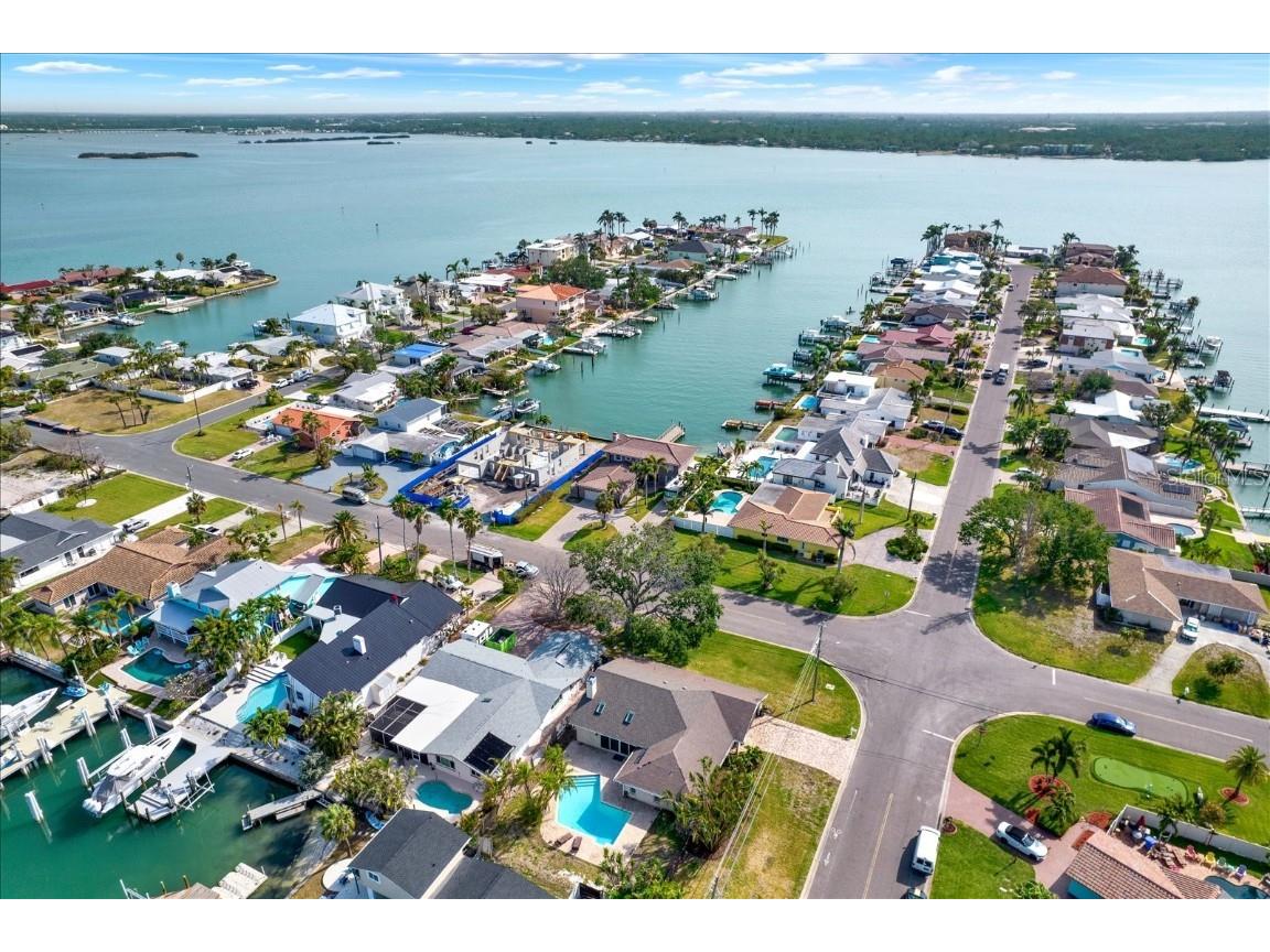 680 Capri Boulevard Treasure Island FL 33706 TB8443539 image4