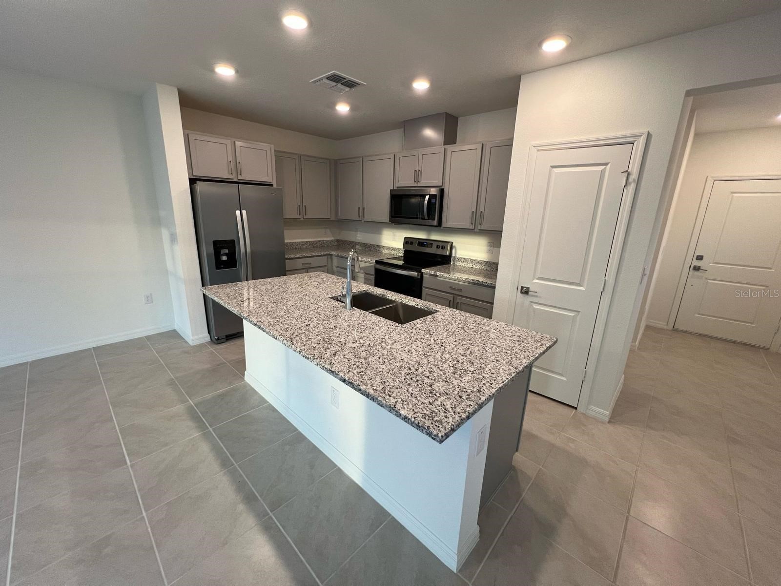 680 Stoney Point Circle Davenport FL 33896 S5147180 image4