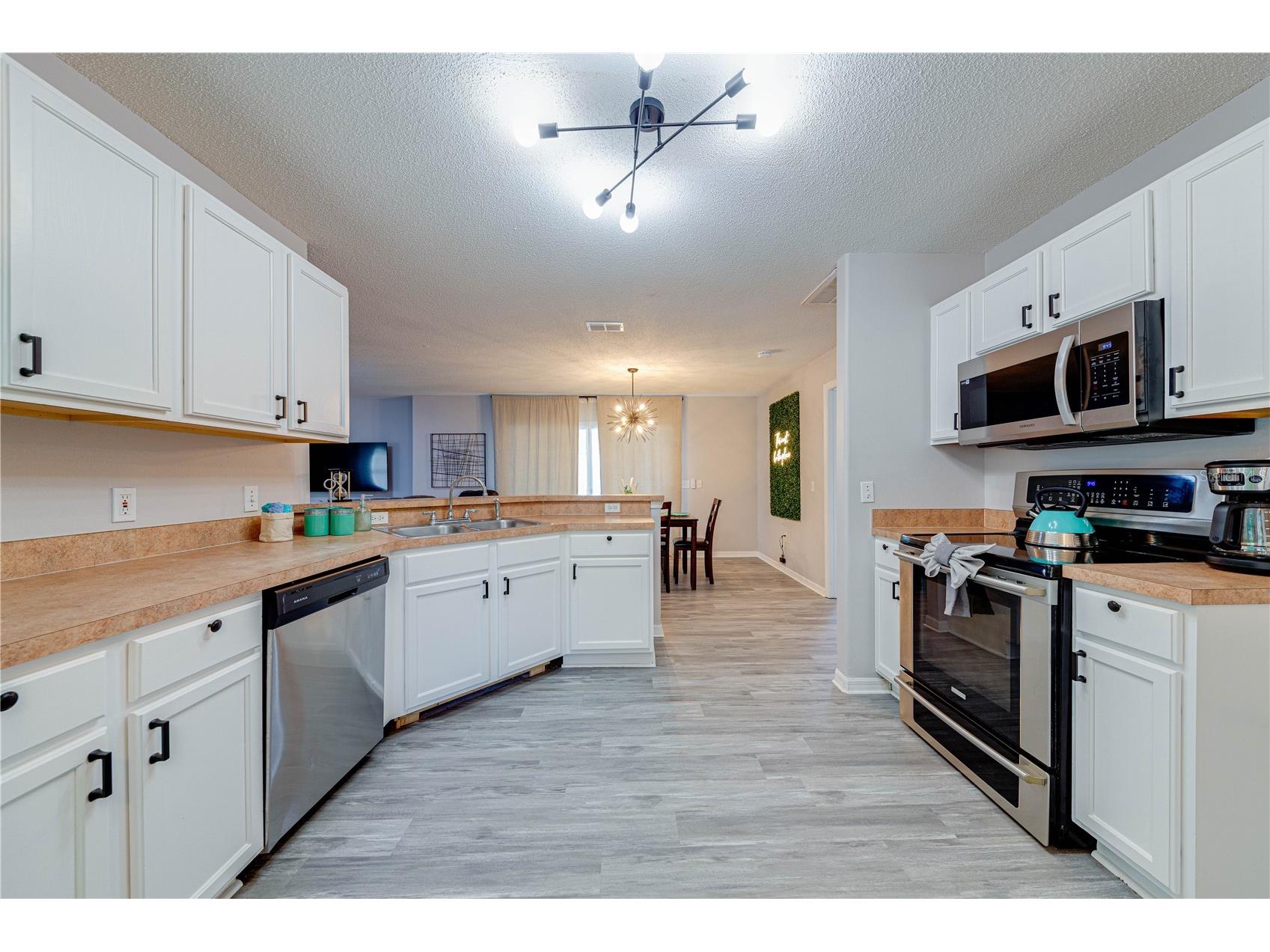 680 Thousand Oaks Boulevard Davenport FL 33896 O6332216 image33