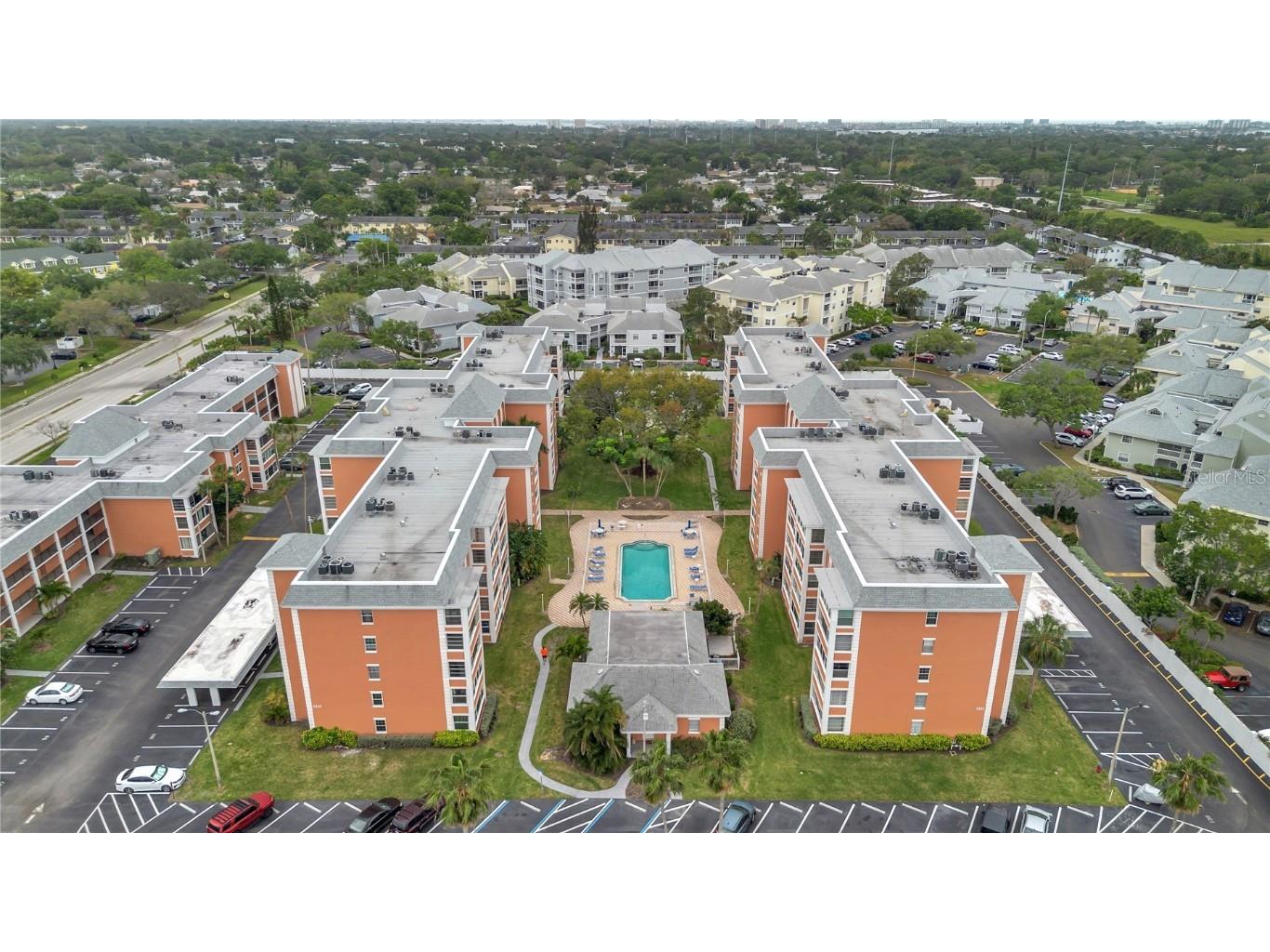 6800 20th Avenue N #201 Saint Petersburg FL 33710 T3514937 image1