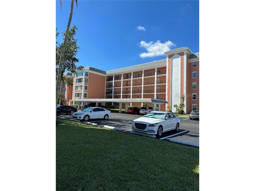 6800 20th Avenue N #506 Saint Petersburg FL 33710 U8179615 image1