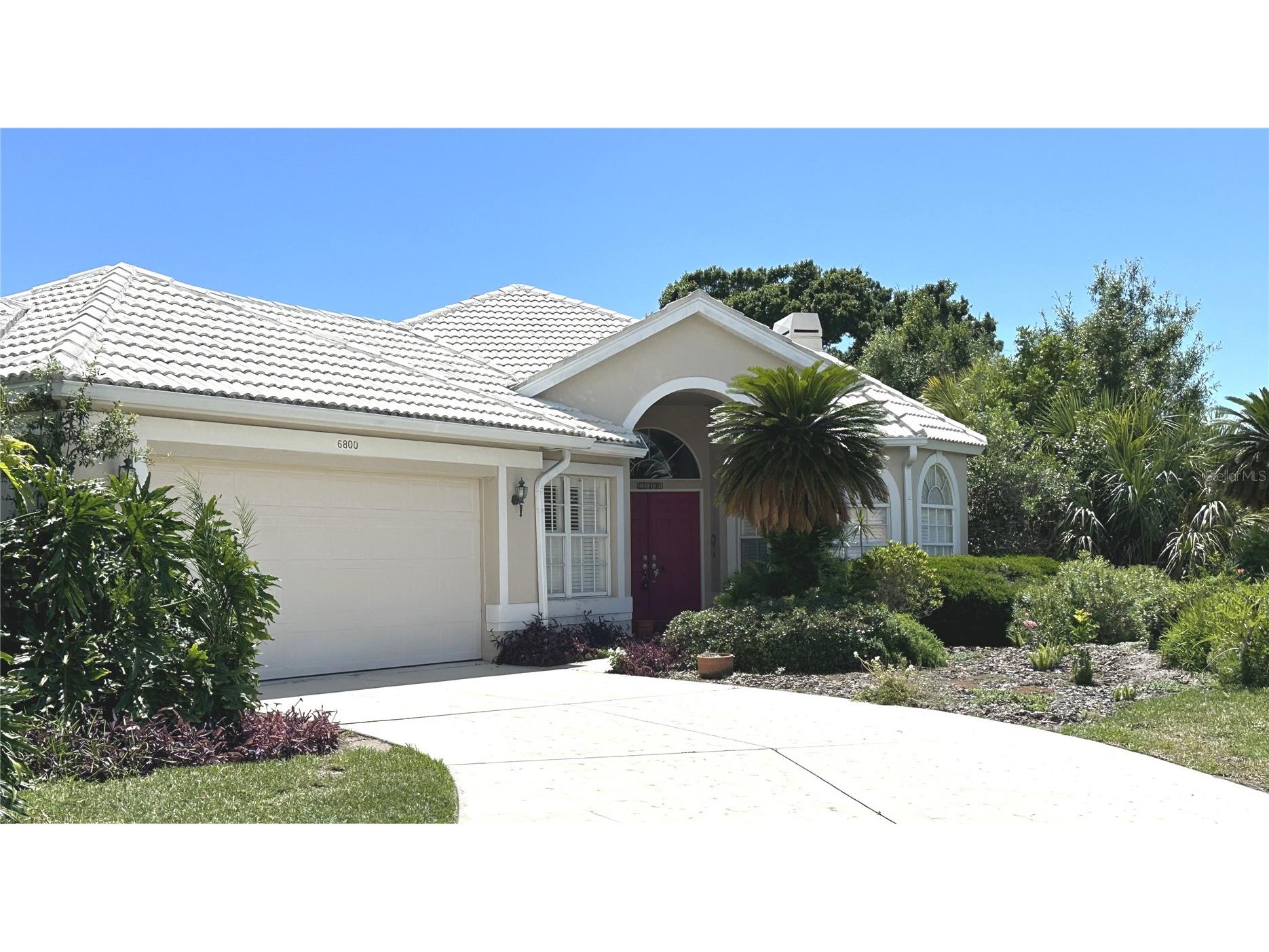 6800 Avenida Marbella Sarasota FL 34238 A4694096 image2
