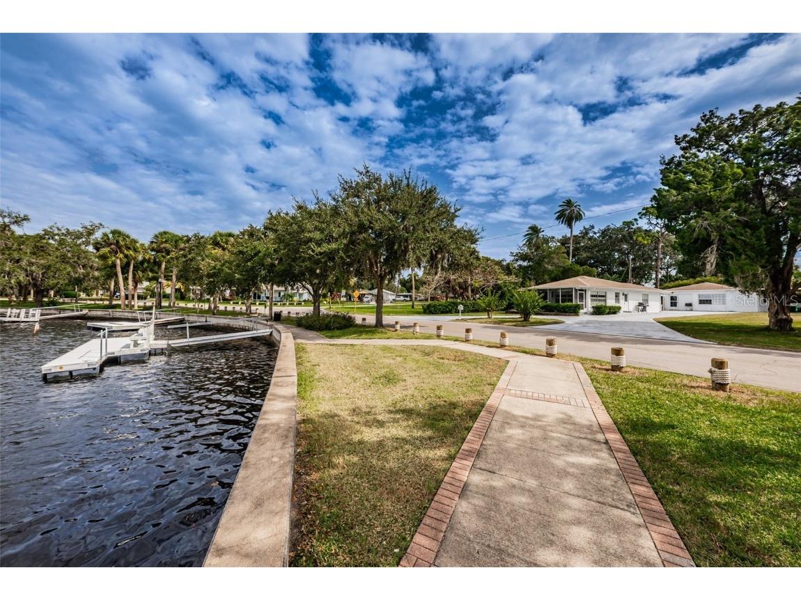 6800 Grand Boulevard New Port Richey FL 34652 - COTEE RIVER U8142071 image1