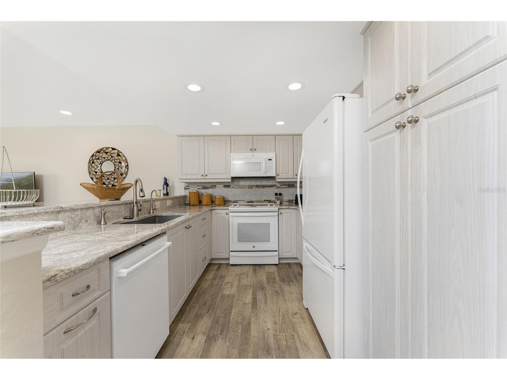 6800 Placida Road #TH2 1B Englewood FL 34224 D6146579 image6