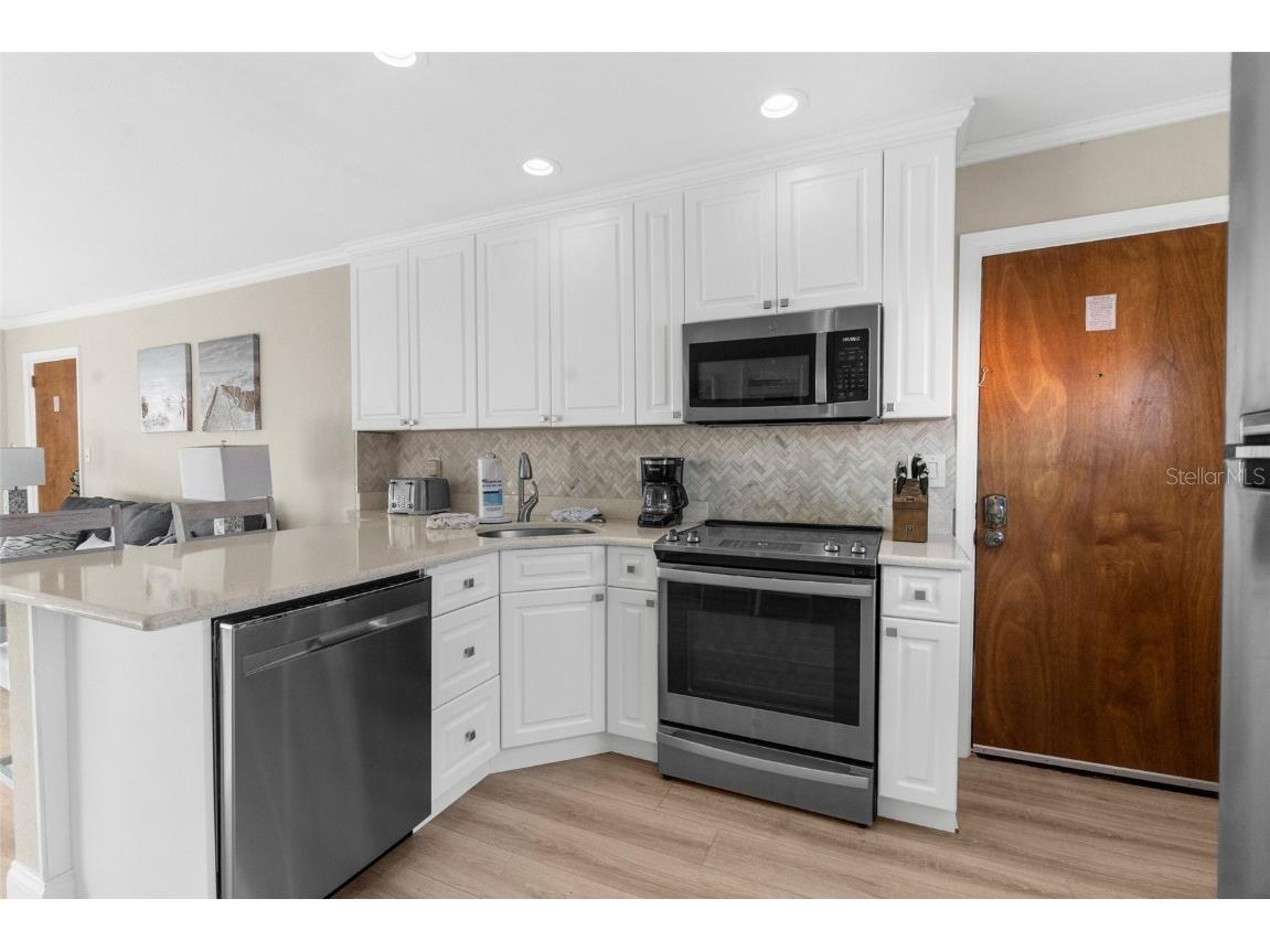 6800 Sunset Way #1006 Saint Pete Beach FL 33706 - GULF OF AMERICA W7872794 image17