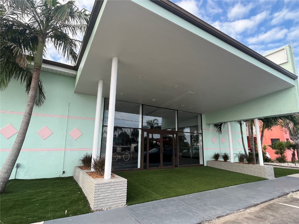 6800 Sunset Way Saint Pete Beach FL 33706 U8186298 image1