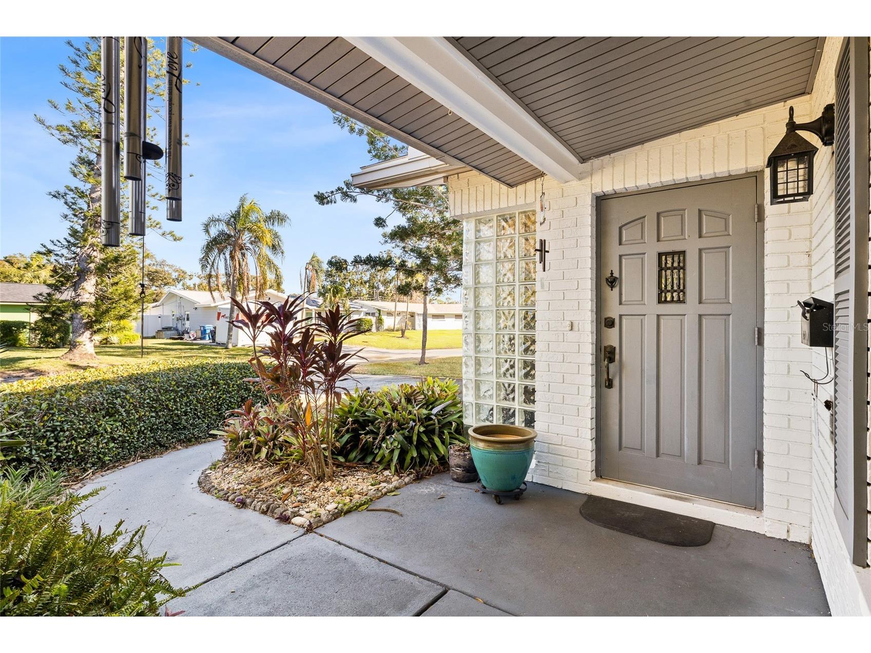 6801 15th Street S Saint Petersburg FL 33705 TB8467372 image1