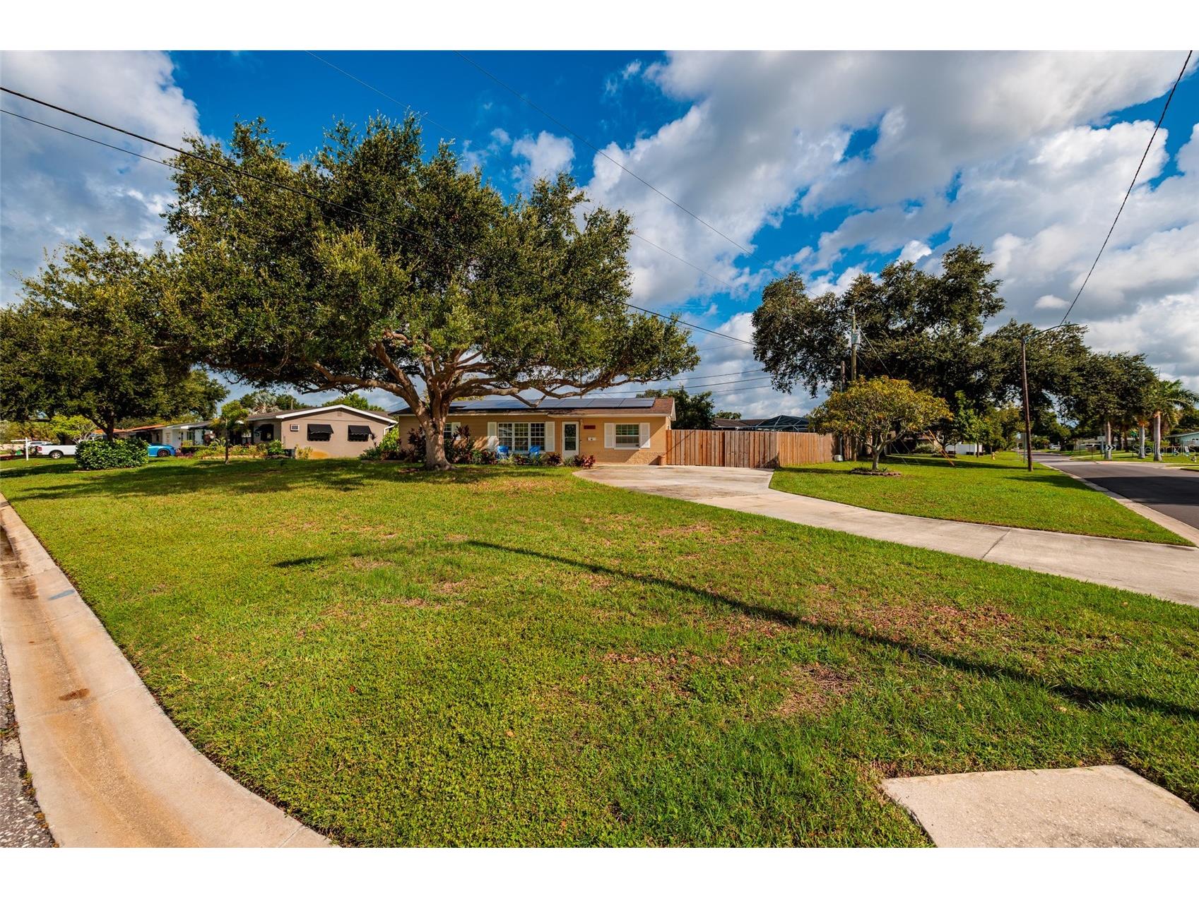 6801 29th Terrace N Saint Petersburg FL 33710 TB8532020 image4