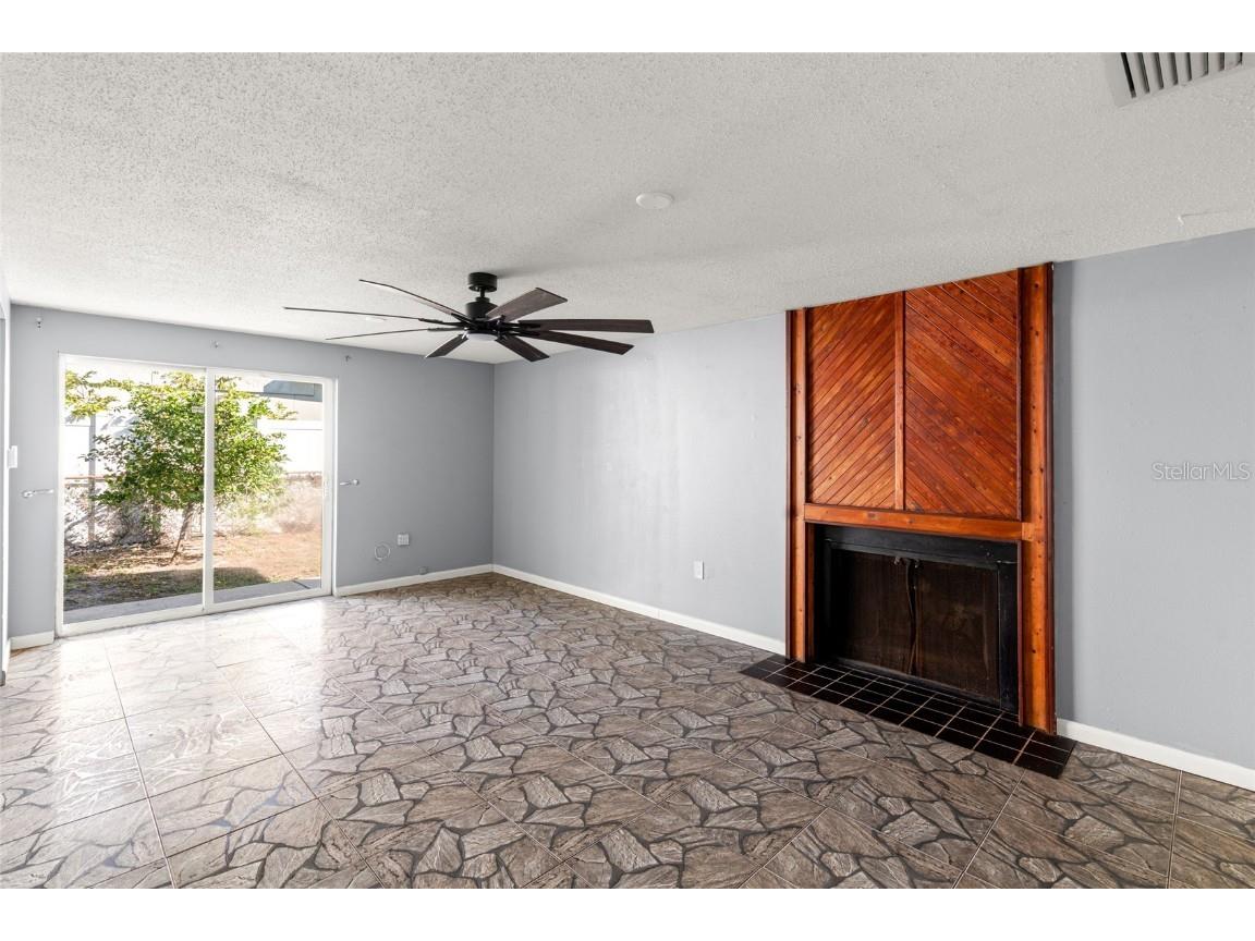 6801 Dickinson Court Tampa FL 33634 TB8439361 image13