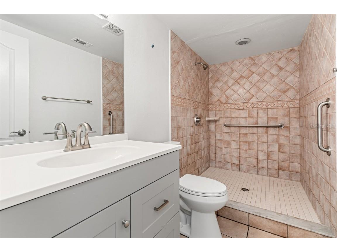 6801 Dickinson Court Tampa FL 33634 TB8439361 image17