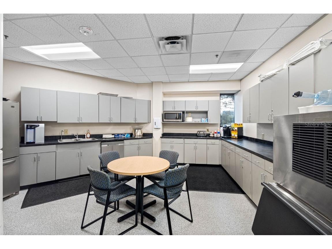 6801 E Hillsborough Avenue Tampa FL 33610 TB8362309 image10