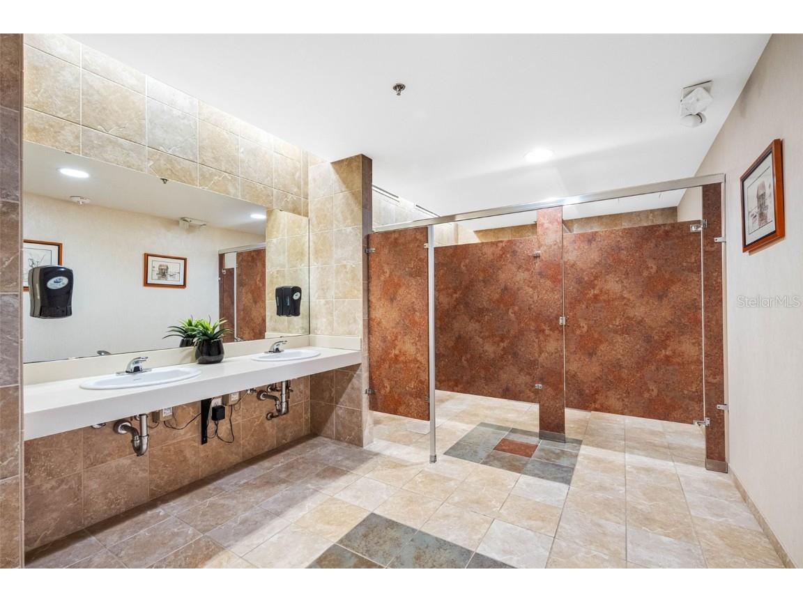 6801 E Hillsborough Avenue Tampa FL 33610 TB8362309 image61