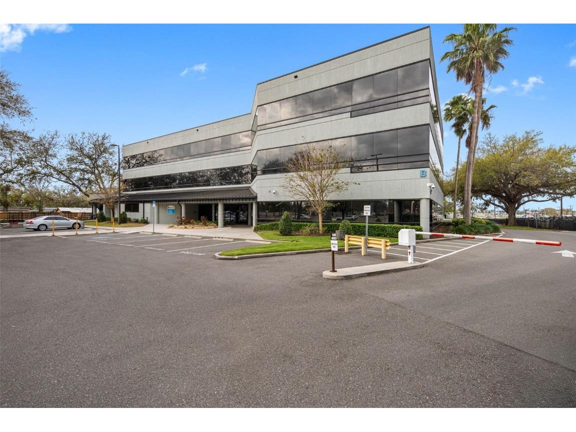 6801 E Hillsborough Avenue Tampa FL 33610 TB8362309 image71