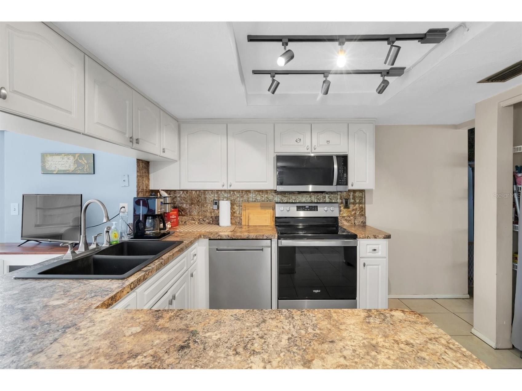 6801 Larchmont Avenue New Port Richey FL 34653 W7886365 image10