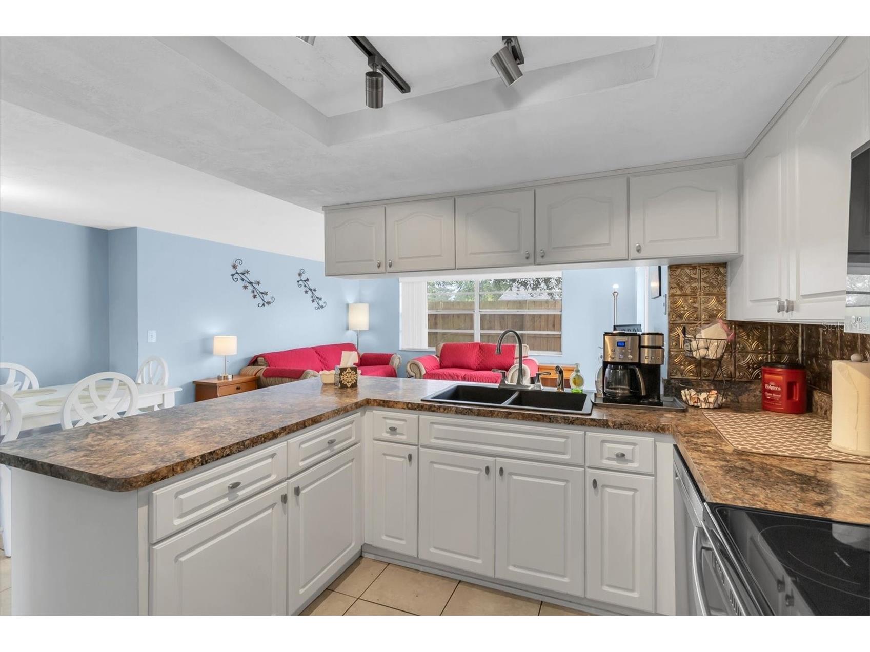 6801 Larchmont Avenue New Port Richey FL 34653 W7886365 image8
